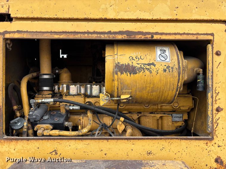 image for item FG1644 1992 Caterpillar 140G motor grader