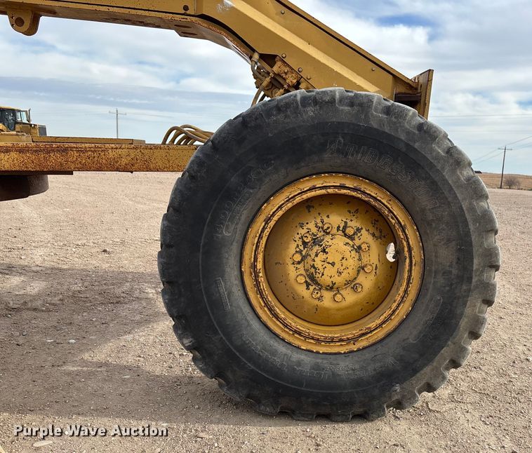 image for item FG1644 1992 Caterpillar 140G motor grader