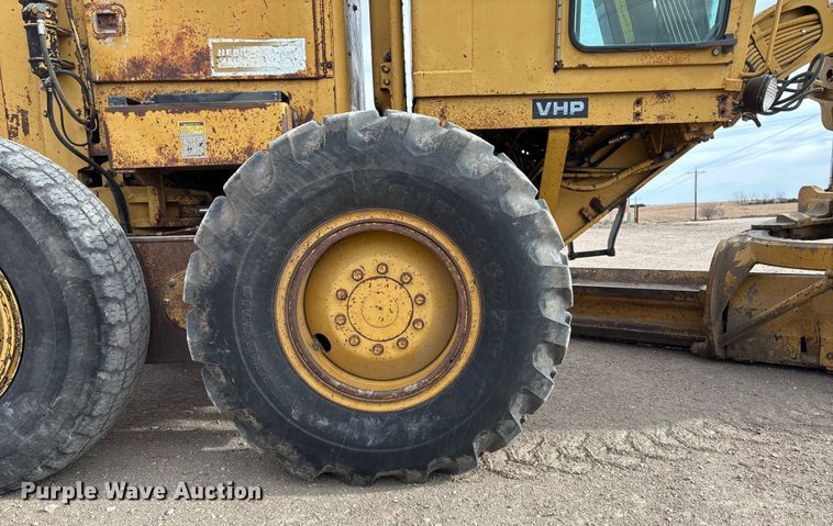 image for item FG1644 1992 Caterpillar 140G motor grader