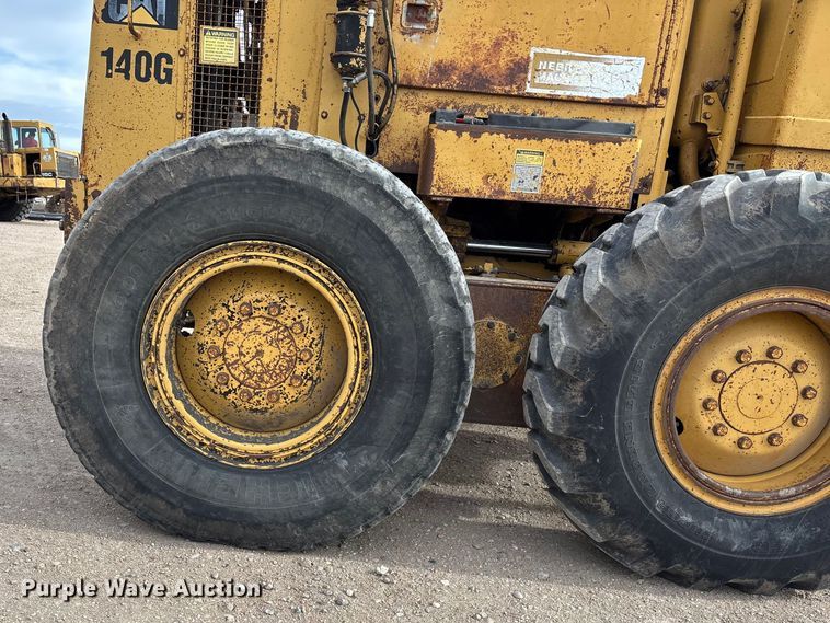 image for item FG1644 1992 Caterpillar 140G motor grader