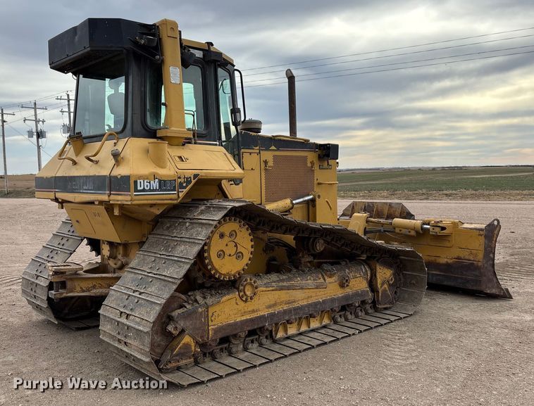 image for item FG1645 1997 Caterpillar D6M dozer