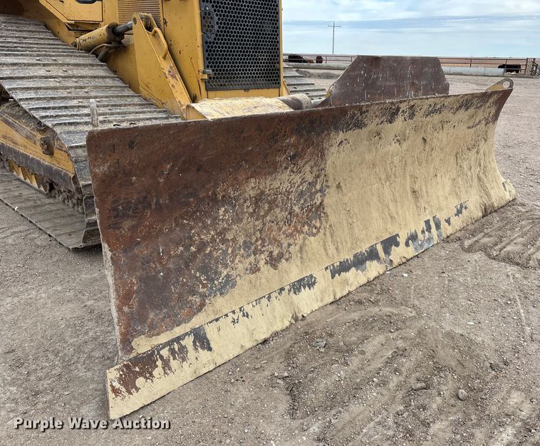 image for item FG1645 1997 Caterpillar D6M dozer