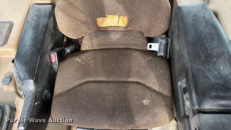 image for item FG1645 1997 Caterpillar D6M dozer