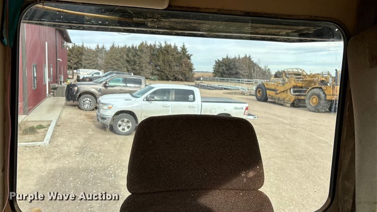 image for item FG1645 1997 Caterpillar D6M dozer