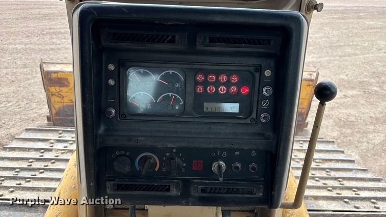 image for item FG1645 1997 Caterpillar D6M dozer