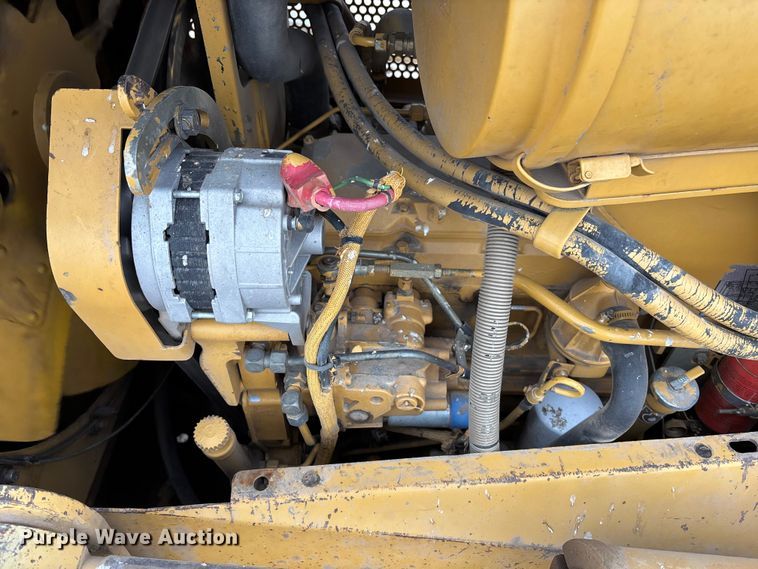 image for item FG1645 1997 Caterpillar D6M dozer