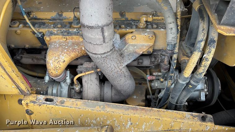 image for item FG1645 1997 Caterpillar D6M dozer