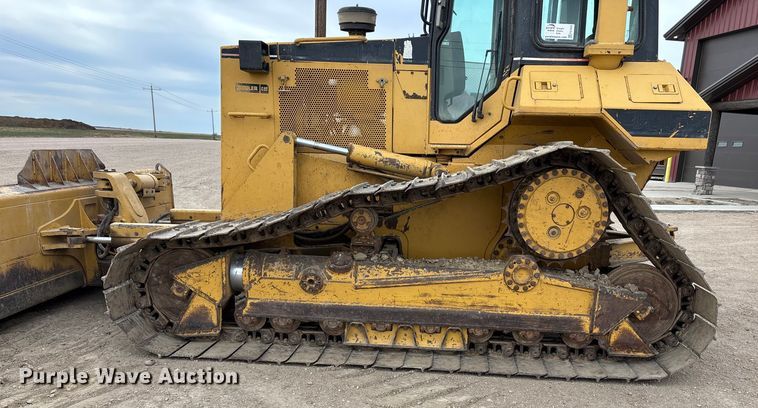 image for item FG1645 1997 Caterpillar D6M dozer