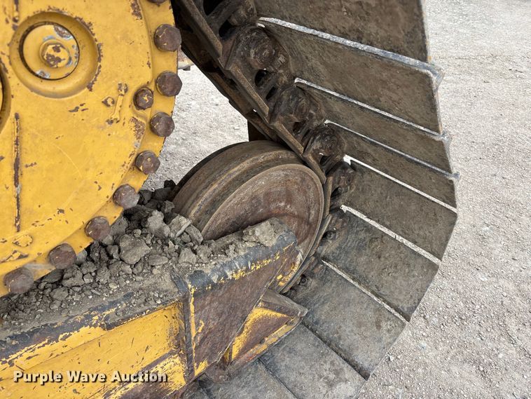 image for item FG1645 1997 Caterpillar D6M dozer