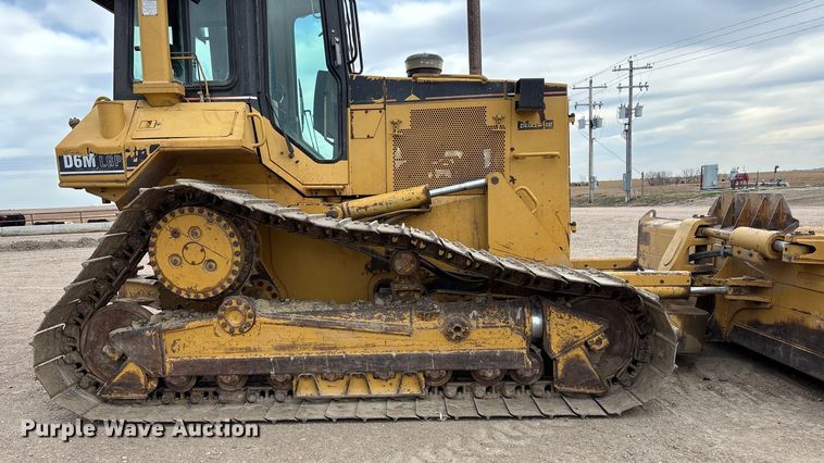 image for item FG1645 1997 Caterpillar D6M dozer