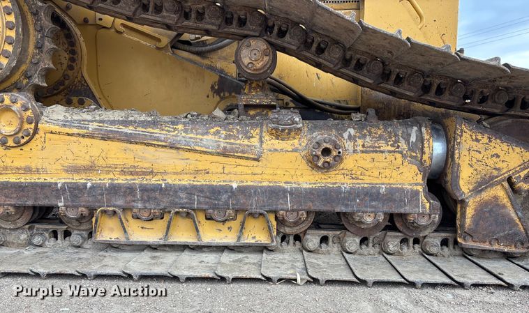 image for item FG1645 1997 Caterpillar D6M dozer