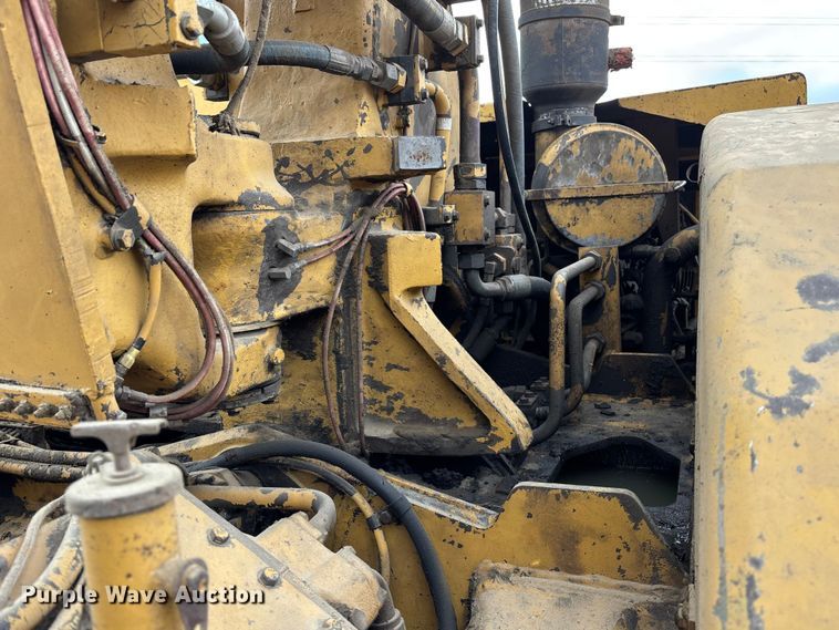 image for item FG1646 1988 Caterpillar 615C elevating scraper