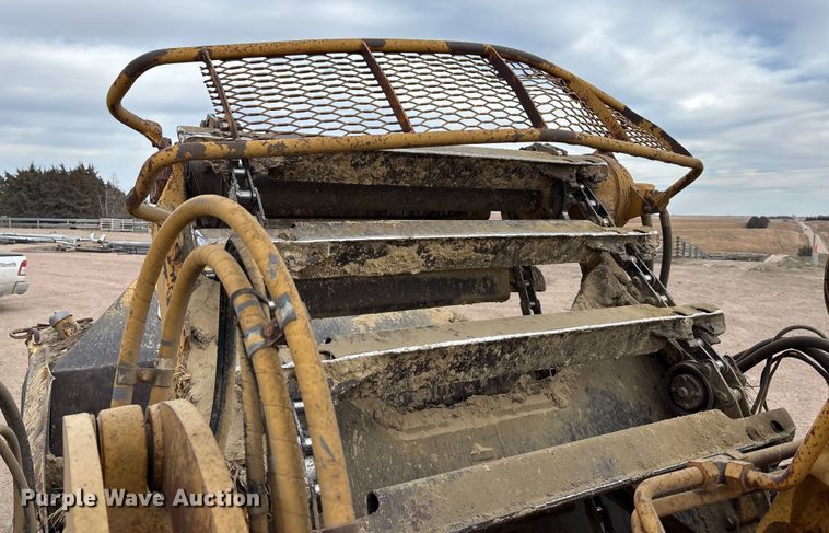 image for item FG1646 1988 Caterpillar 615C elevating scraper