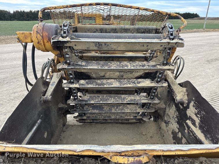 image for item FG1646 1988 Caterpillar 615C elevating scraper