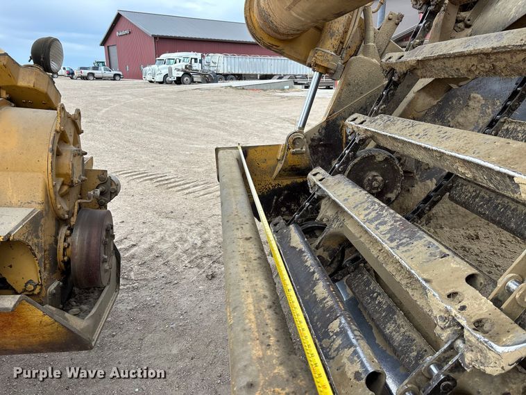 image for item FG1646 1988 Caterpillar 615C elevating scraper