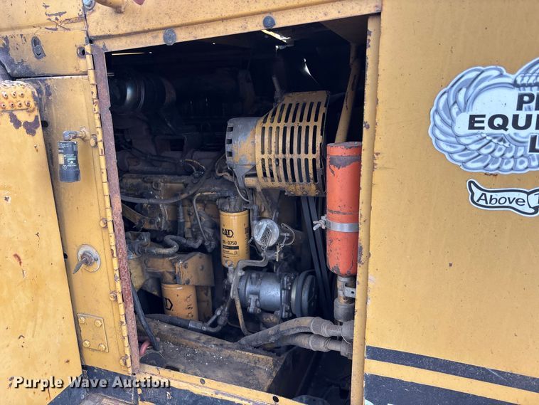 image for item FG1646 1988 Caterpillar 615C elevating scraper