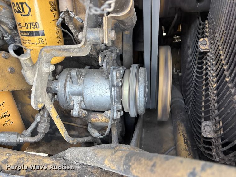 image for item FG1646 1988 Caterpillar 615C elevating scraper