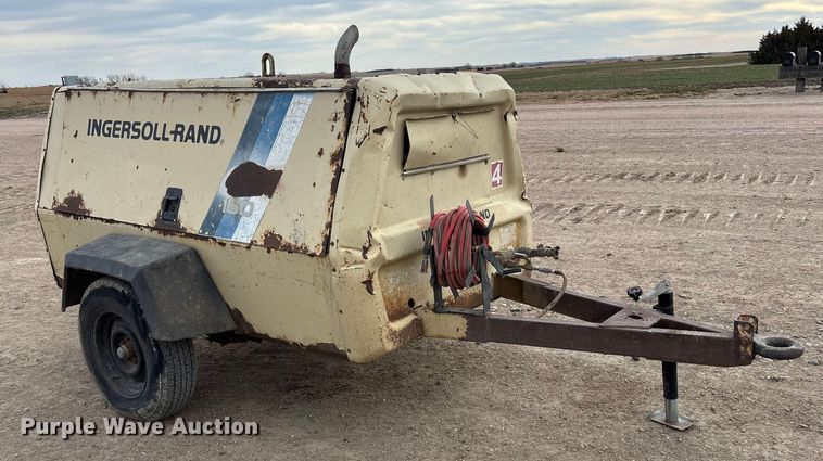 image for item FG1647 1995 Ingersoll Rand P160 air compressor