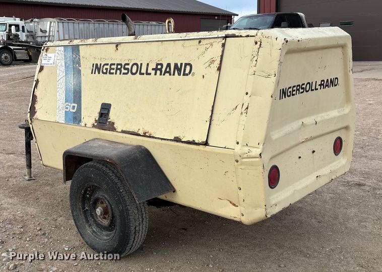 image for item FG1647 1995 Ingersoll Rand P160 air compressor