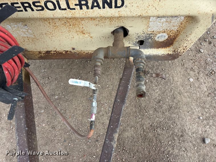image for item FG1647 1995 Ingersoll Rand P160 air compressor