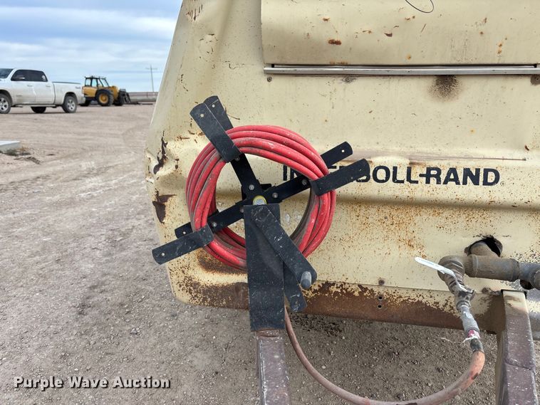 image for item FG1647 1995 Ingersoll Rand P160 air compressor