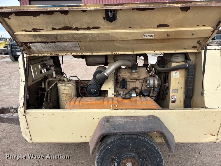 image for item FG1647 1995 Ingersoll Rand P160 air compressor