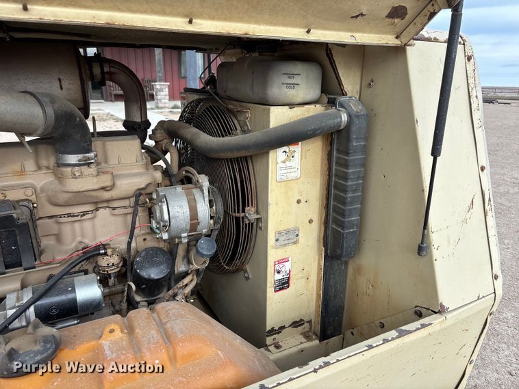 image for item FG1647 1995 Ingersoll Rand P160 air compressor