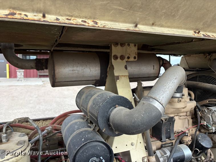 image for item FG1647 1995 Ingersoll Rand P160 air compressor