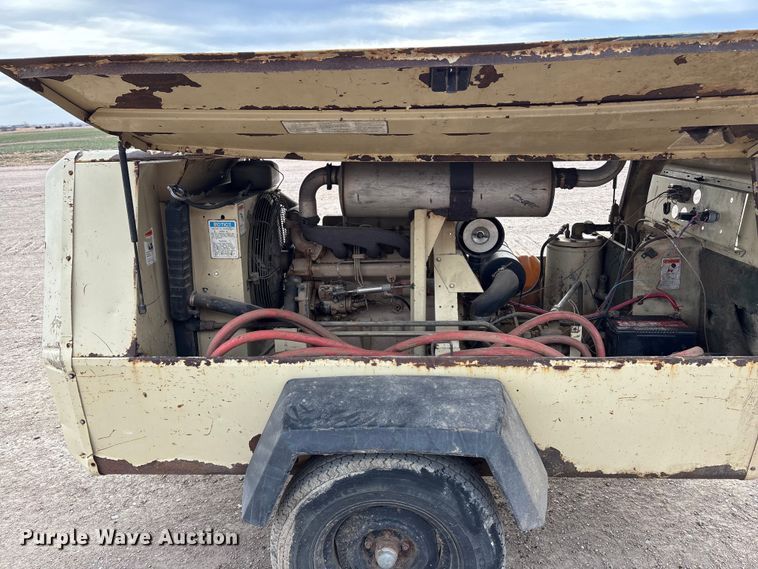 image for item FG1647 1995 Ingersoll Rand P160 air compressor