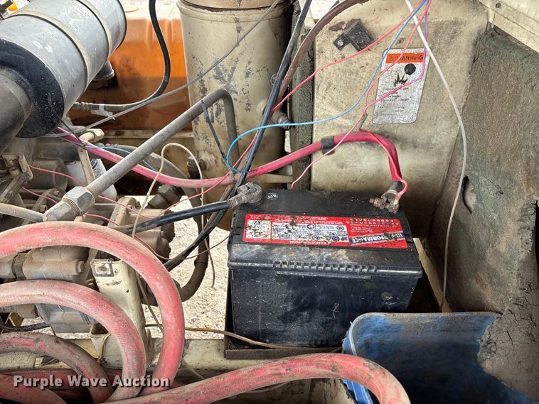 image for item FG1647 1995 Ingersoll Rand P160 air compressor