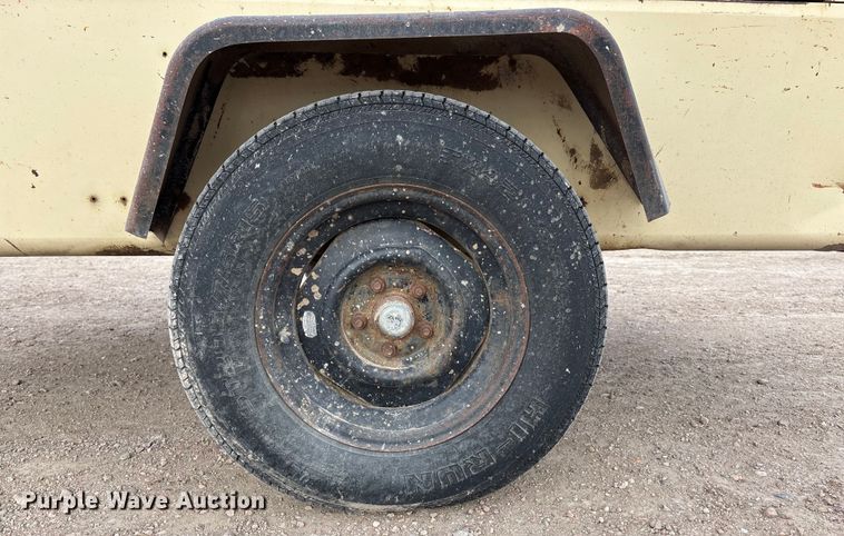 image for item FG1647 1995 Ingersoll Rand P160 air compressor