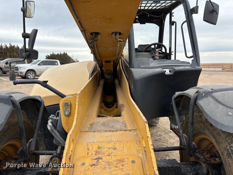 image for item FG1649 2014 Caterpillar TH514C telehandler