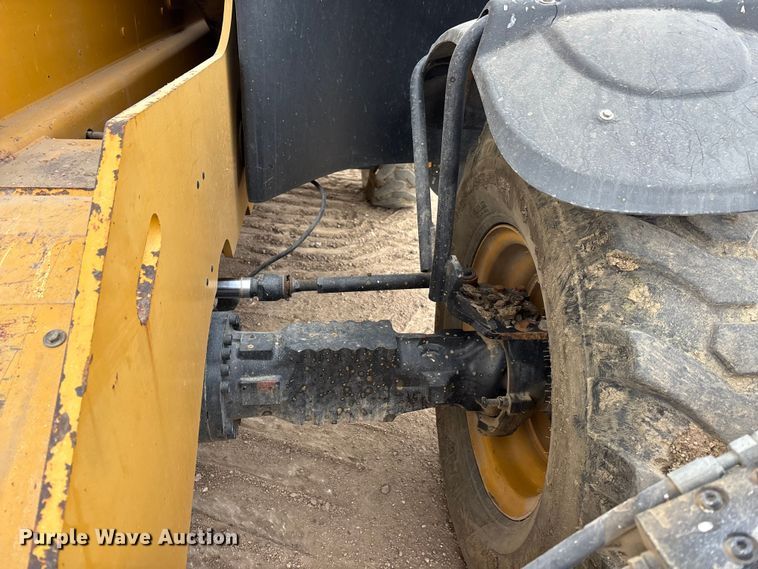 image for item FG1649 2014 Caterpillar TH514C telehandler