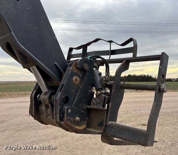 image for item FG1649 2014 Caterpillar TH514C telehandler