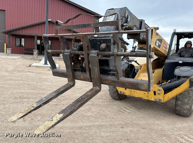 image for item FG1649 2014 Caterpillar TH514C telehandler