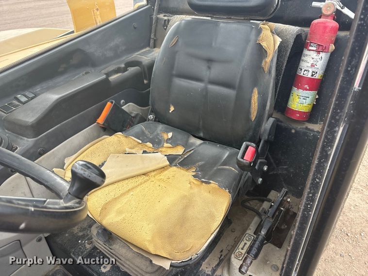 image for item FG1649 2014 Caterpillar TH514C telehandler