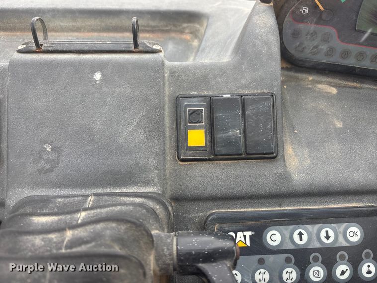 image for item FG1649 2014 Caterpillar TH514C telehandler