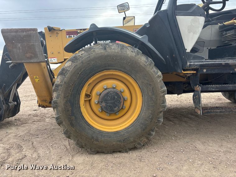 image for item FG1649 2014 Caterpillar TH514C telehandler