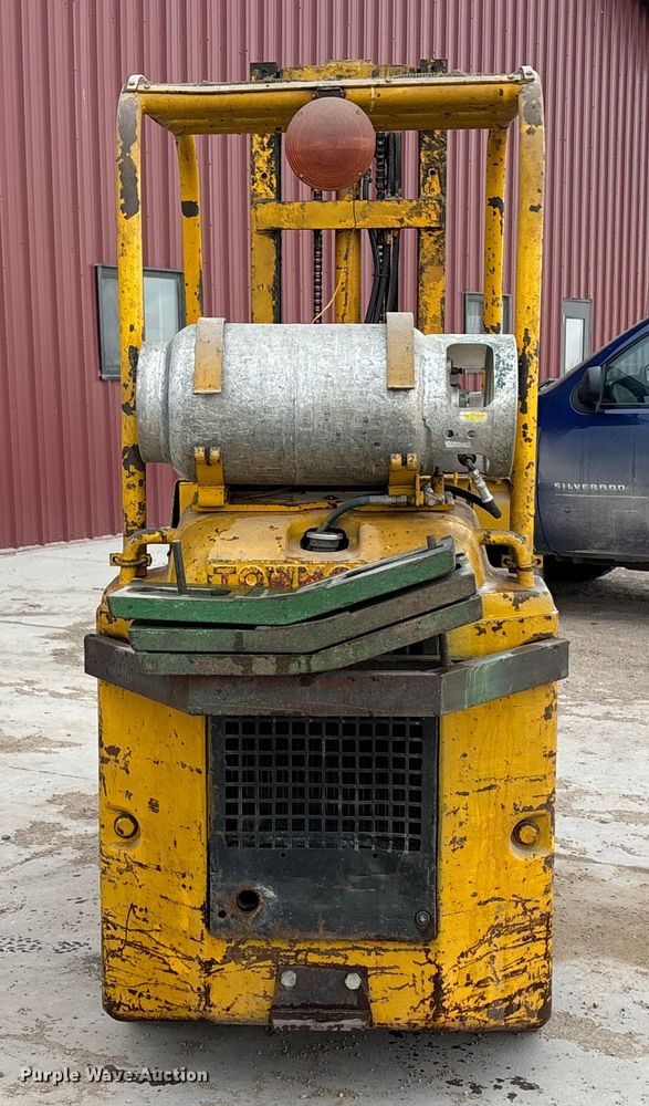 image for item FG1650 Caterpillar 422 forklift