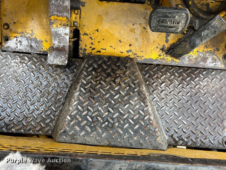 image for item FG1650 Caterpillar 422 forklift