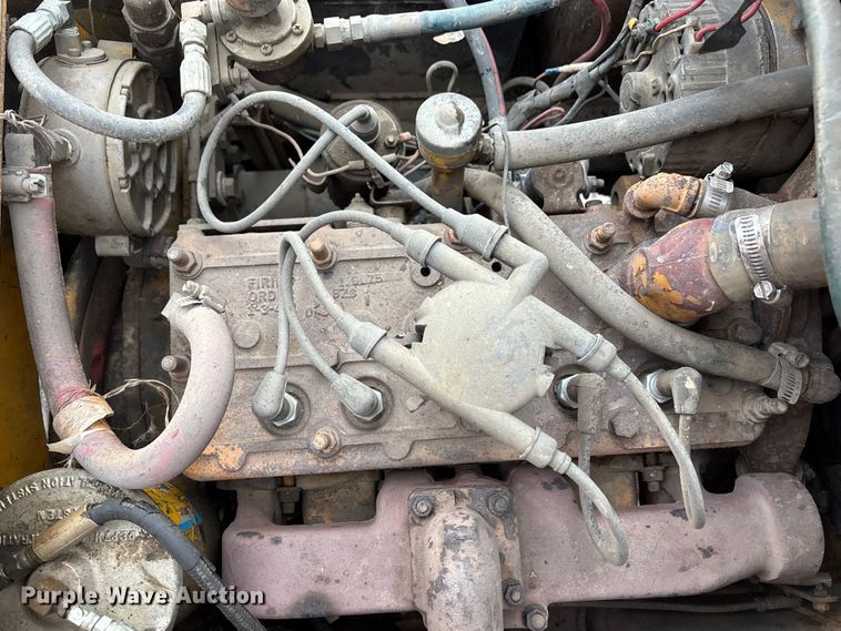 image for item FG1650 Caterpillar 422 forklift