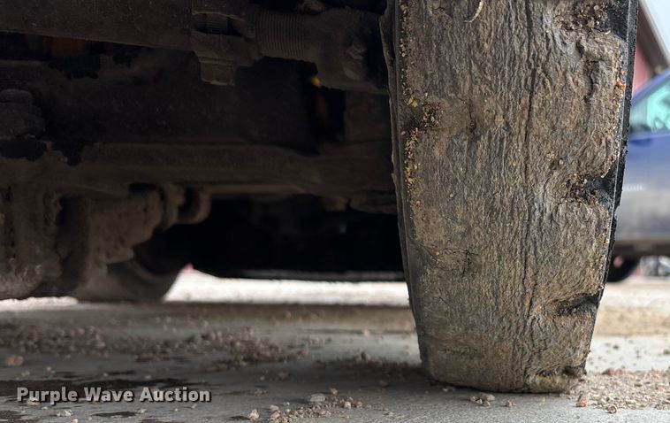 image for item FG1650 Caterpillar 422 forklift