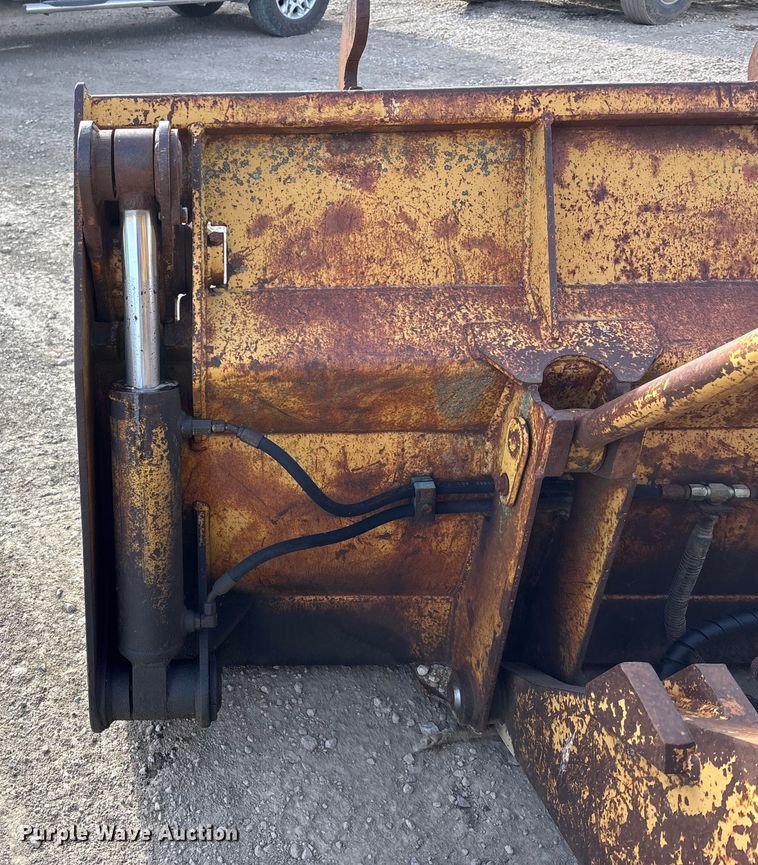 image for item FG1667 1992 Caterpillar 935C loader