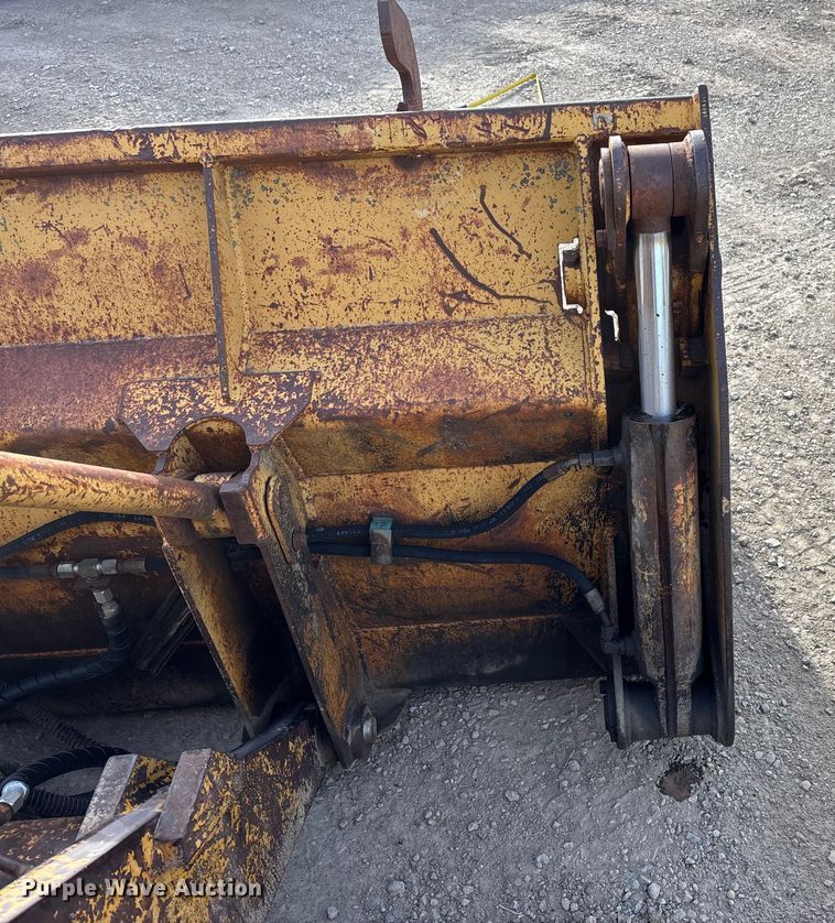 image for item FG1667 1992 Caterpillar 935C loader