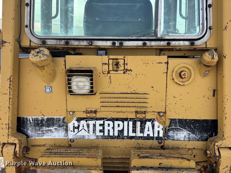 image for item FG1667 1992 Caterpillar 935C loader