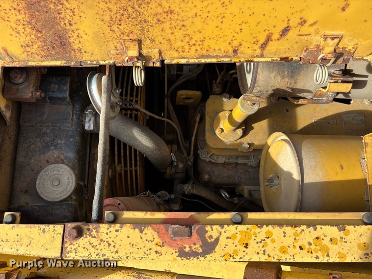 image for item FG1667 1992 Caterpillar 935C loader