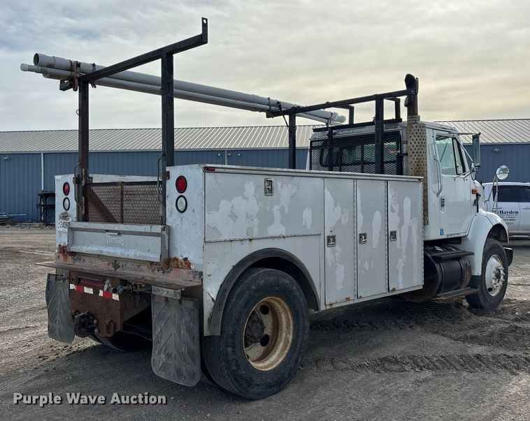 image for item FG1668 2003 International 8100 utility / service truck