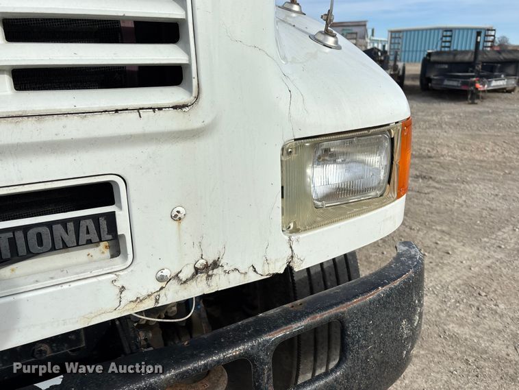 image for item FG1668 2003 International 8100 utility / service truck