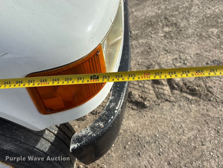 image for item FG1668 2003 International 8100 utility / service truck