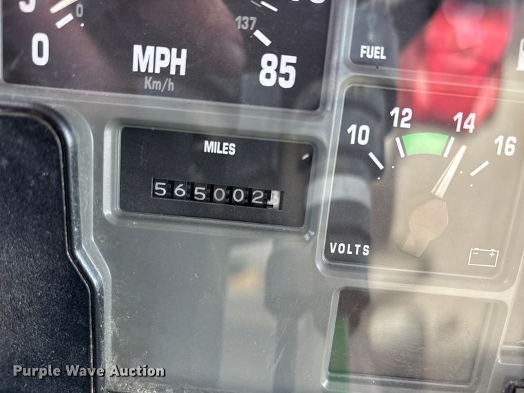 image for item FG1668 2003 International 8100 utility / service truck